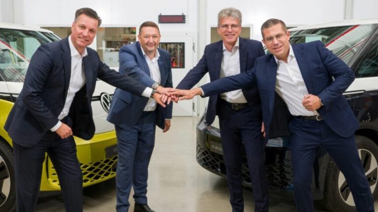 PowerCo and Umicore establish joint venture for European battery materials production